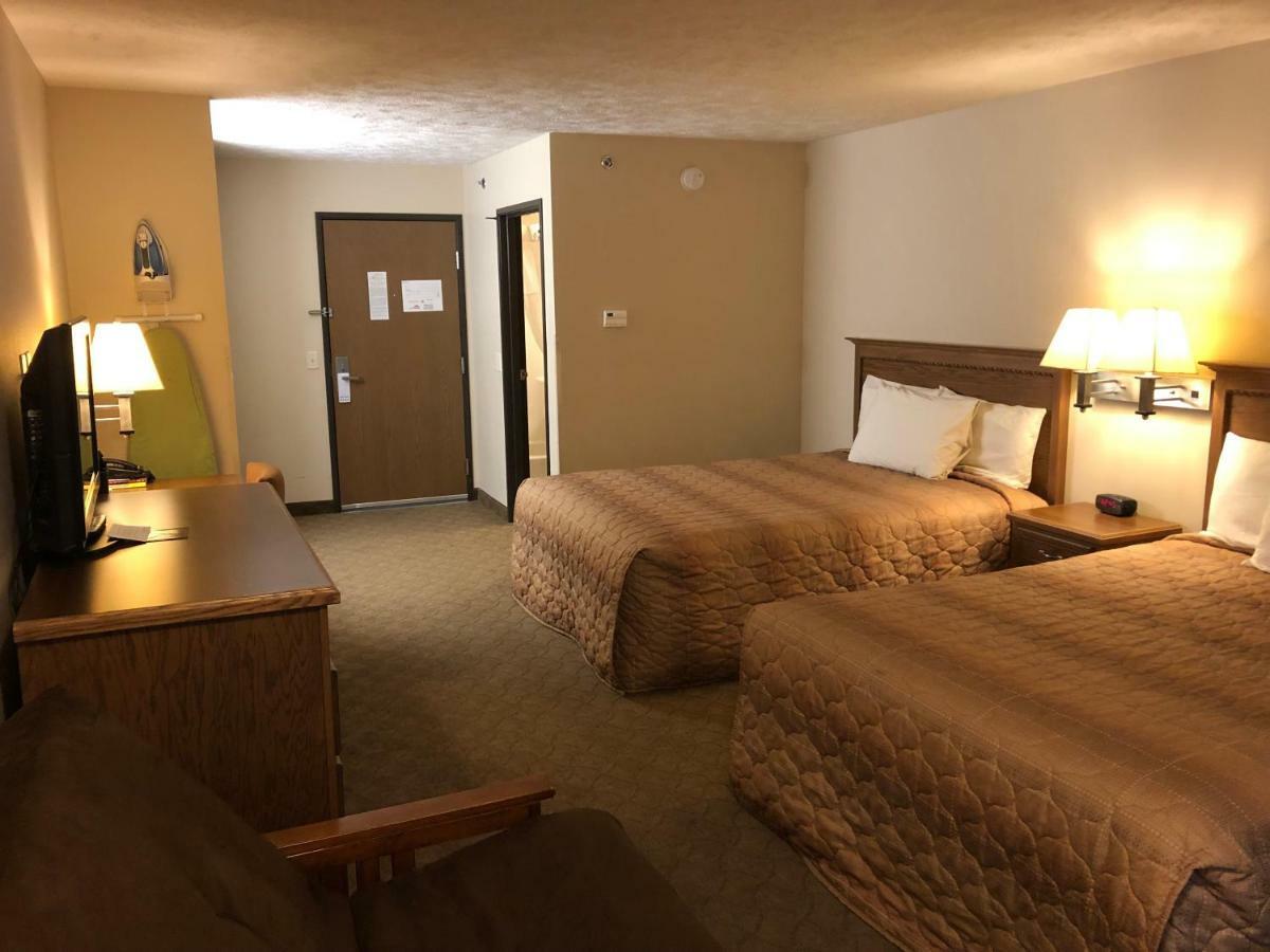 Shenandoah Inn & Suites מראה חיצוני תמונה