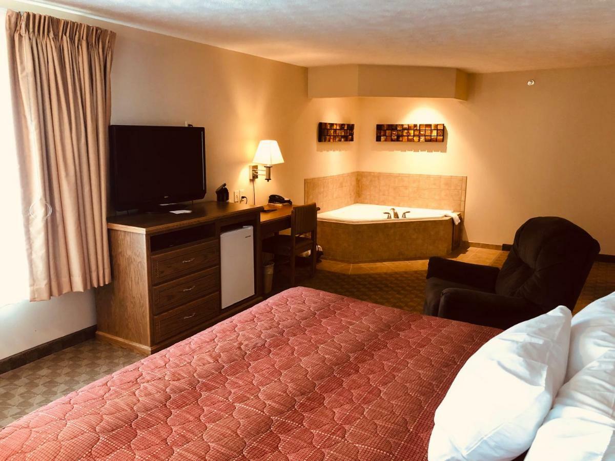 Shenandoah Inn & Suites מראה חיצוני תמונה