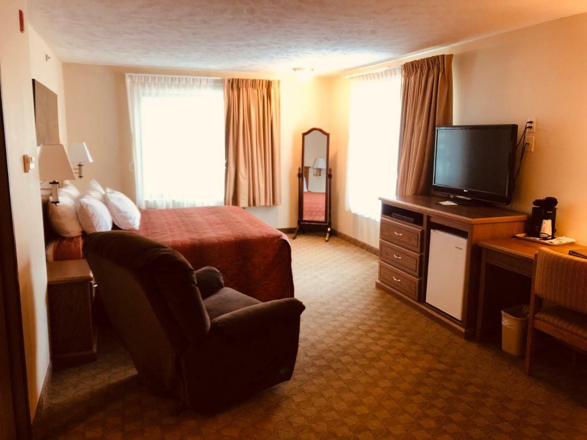 Shenandoah Inn & Suites מראה חיצוני תמונה