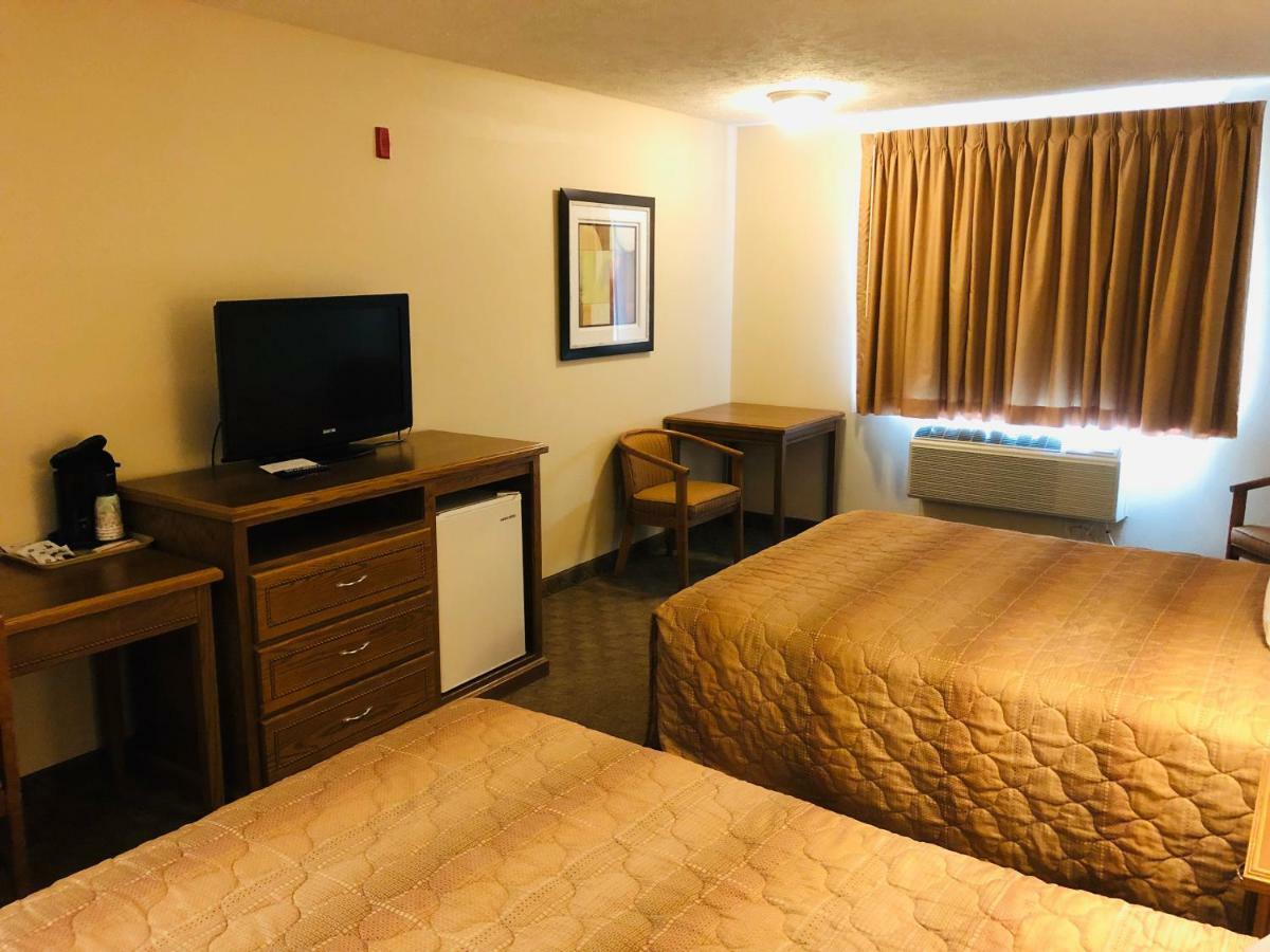 Shenandoah Inn & Suites מראה חיצוני תמונה